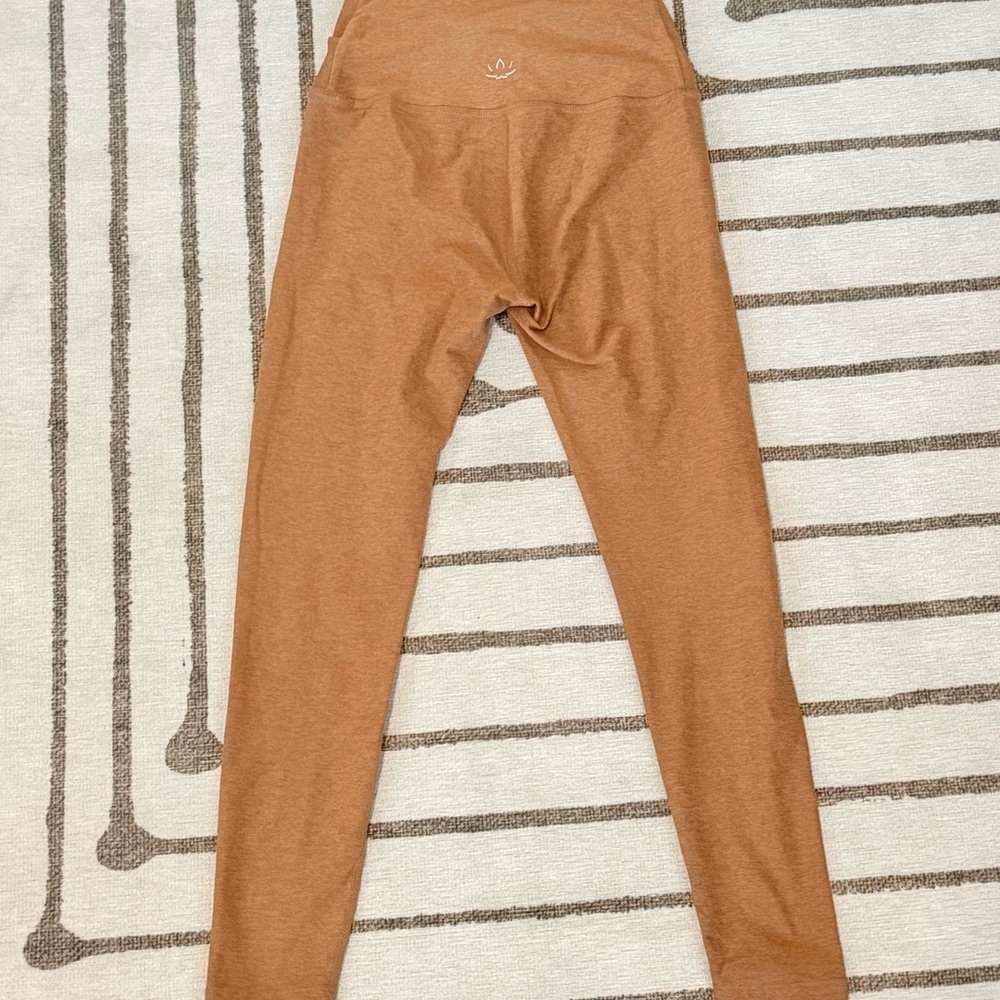 Beyond Yoga Toffee Spacedye At Your Leisure High Waisted Midi Legging Small - Picture 4 of 5